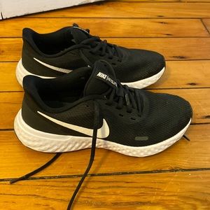 Nike Revolution 5 Women's Running Shoe
